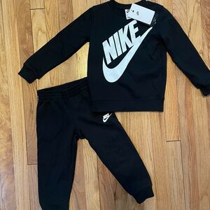 Nike Black Jogger Sweatpants Fleece Elastic Cuffs